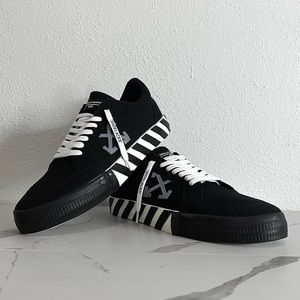 Off-White Low Vulcanized Sneakers